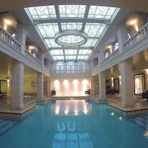 **** Hotel Grand & Canada